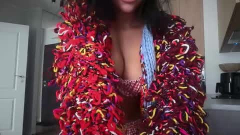 Snapshot of marakuia054 chatting on November 9, 2025, 9:18 am Marakuia online show from November 9, 2025, 9:18 am