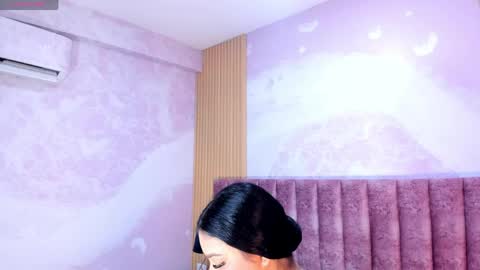 maralinette22 online show from April 11, 2026, 9:46 am