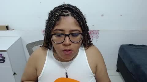 Mara Silk online show from December 2, 2025, 12:54 pm