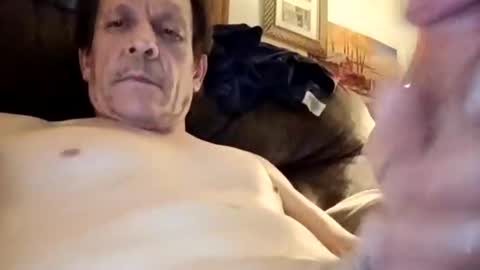 Snapshot of marc350051 chatting on September 19, 2025, 11:22 am need tokensdont know if i ever got one lol online show from September 19, 2025, 11:22 am