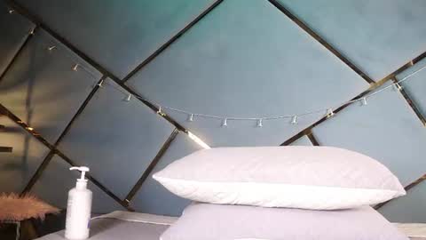 marcela_rojas online show from June 11, 2026, 11:41 am