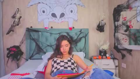 Snapshot of marcelaa_fox chatting on October 20, 2025, 7:36 pm Marcela online show from October 20, 2025, 7:36 pm