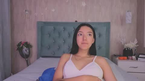 Snapshot of marcelaa_fox chatting on November 5, 2025, 8:42 pm Marcela online show from November 5, 2025, 8:42 pm