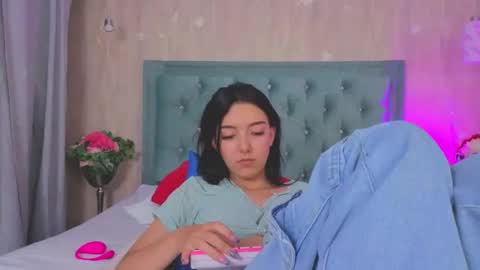 Snapshot of marcelaa_fox chatting on November 11, 2025, 7:58 pm Marcela online show from November 11, 2025, 7:58 pm