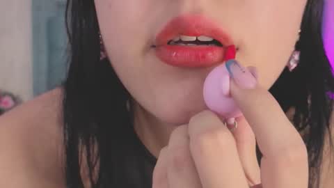 Snapshot of marcelaa_fox chatting on November 18, 2025, 8:35 pm Marcela online show from November 18, 2025, 8:35 pm