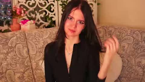 Snapshot of marceline_lu chatting on February 1, 2026, 3:27 am Marcelline online show from February 1, 2026, 3:27 am