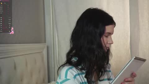 Snapshot of marceline_lu chatting on February 7, 2026, 3:43 am Marcelline online show from February 7, 2026, 3:43 am