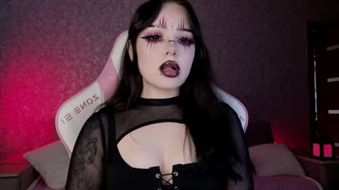 Snapshot of marceline_red chatting on April 7, 2026, 12:16 pm Lady Marceline online show from April 7, 2026, 12:16 pm