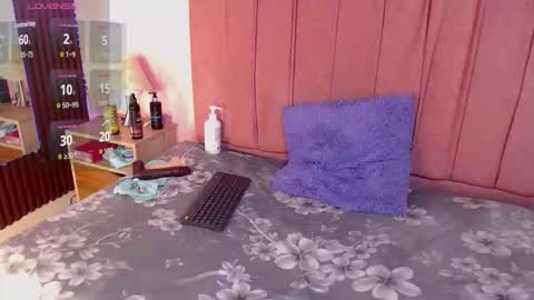 Snapshot of marcelinecutte303av chatting on February 19, 2026, 12:39 am marcelinecutte303av online show from February 19, 2026, 12:39 am