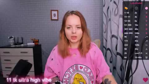 Snapshot of marcelinepeach chatting on October 14, 2025, 12:06 pm Sara online show from October 14, 2025, 12:06 pm