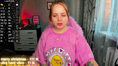 Snapshot of marcelinepeach chatting on December 23, 2025, 8:01 am Sara online show from December 23, 2025, 8:01 am