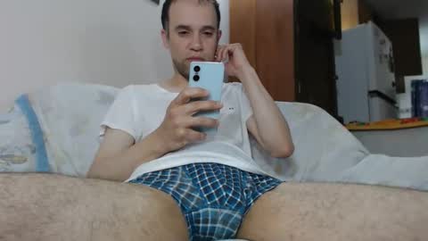 Snapshot of marcelsoltero chatting on December 22, 2025, 4:42 am marcnashio online show from December 22, 2025, 4:42 am