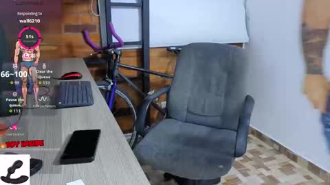 Marck  Independent model  online show from October 18, 2025, 1:30 am