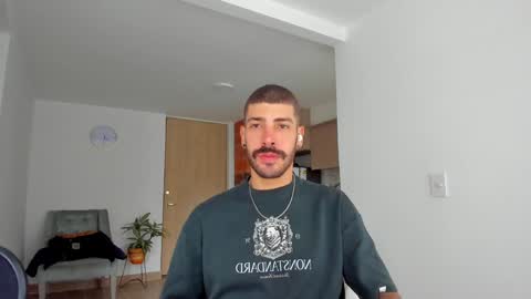 Snapshot of marco_tahani_ chatting on January 4, 2025, 12:27 pm Marco IG marco tahani online show from January 4, 2025, 12:27 pm