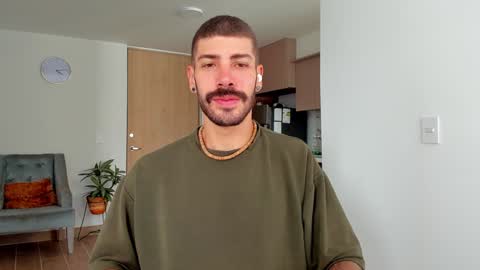 Snapshot of marco_tahani_ chatting on January 6, 2025, 12:46 pm Marco IG marco tahani online show from January 6, 2025, 12:46 pm
