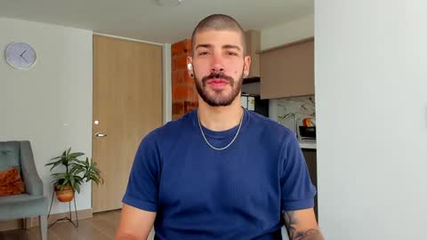 Snapshot of marco_tahani_ chatting on January 12, 2025, 3:36 pm Marco IG marco tahani online show from January 12, 2025, 3:36 pm