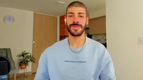 Snapshot of marco_tahani_ chatting on January 15, 2025, 4:00 pm Marco IG marco tahani online show from January 15, 2025, 4:00 pm