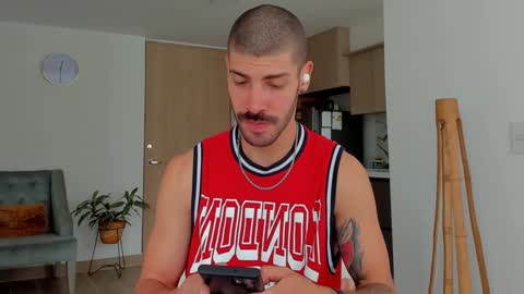 Snapshot of marco_tahani_ chatting on January 29, 2025, 4:30 pm Marco IG marco tahani online show from January 29, 2025, 4:30 pm