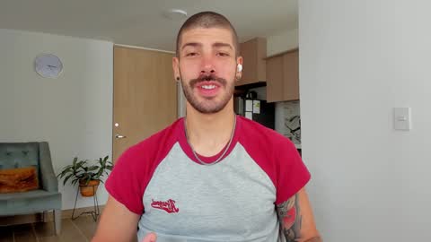 Snapshot of marco_tahani_ chatting on January 31, 2025, 1:34 pm Marco IG marco tahani online show from January 31, 2025, 1:34 pm