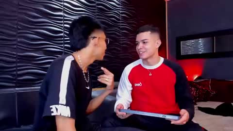 Snapshot of marcoyethan chatting on December 7, 2024, 4:20 am Marco and Ethan online show from December 7, 2024, 4:20 am