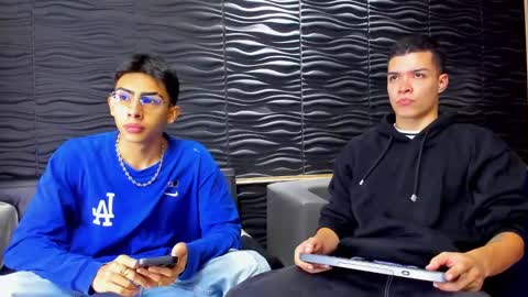 Snapshot of marcoyethan chatting on January 7, 2025, 5:22 am Marco and Ethan online show from January 7, 2025, 5:22 am