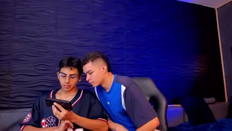 Snapshot of marcoyethan chatting on January 17, 2025, 4:49 am Marco and Ethan online show from January 17, 2025, 4:49 am