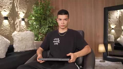 Snapshot of marcoyethan chatting on October 9, 2025, 3:04 am Marco and Ethan online show from October 9, 2025, 3:04 am