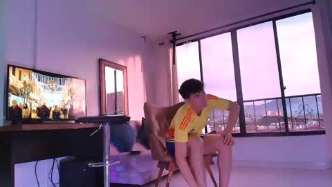 Snapshot of marcus_fire chatting on November 23, 2025, 11:32 am marcus_fire online show from November 23, 2025, 11:32 am