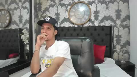 marcus_jeron online show from October 31, 2025, 9:05 pm