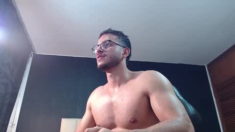 Snapshot of marcus_lafourt chatting on December 24, 2024, 5:16 am marcus_lafourt online show from December 24, 2024, 5:16 am