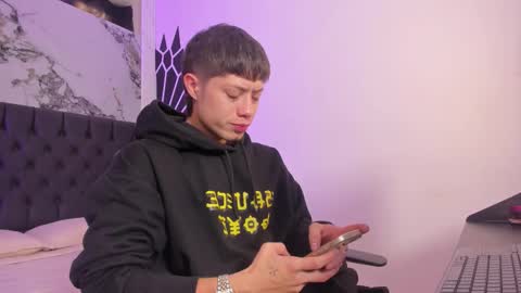 Snapshot of marcuscollins1_ chatting on March 23, 2026, 12:31 pm Marcus online show from March 23, 2026, 12:31 pm