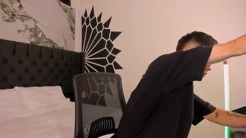 Snapshot of marcuscollins1_ chatting on April 3, 2026, 1:31 pm Marcus online show from April 3, 2026, 1:31 pm