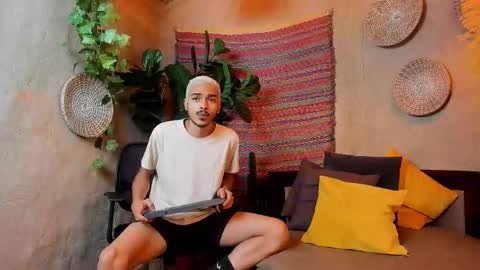 Snapshot of marcusrain_ chatting on September 28, 2025, 3:23 am Marcus online show from September 28, 2025, 3:23 am