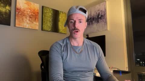 Snapshot of marcusripped1 chatting on December 17, 2025, 1:22 am Marcus online show from December 17, 2025, 1:22 am