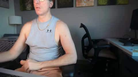 Snapshot of marcusripped1 chatting on April 8, 2026, 12:21 am Marcus online show from April 8, 2026, 12:21 am