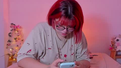 Snapshot of marcy_grey chatting on December 24, 2024, 10:33 am danna online show from December 24, 2024, 10:33 am