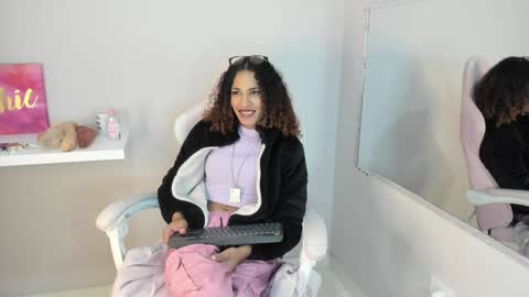 Snapshot of marfilastrom chatting on January 10, 2025, 9:23 am marfilastrom online show from January 10, 2025, 9:23 am