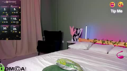 Margaret Clark online show from December 12, 2024, 6:03 am