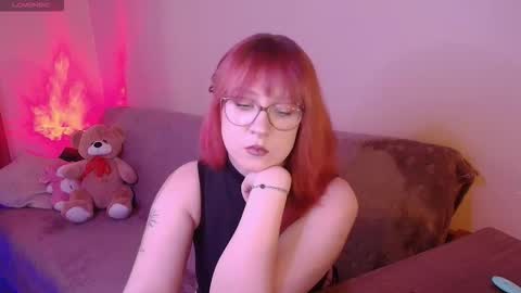 Snapshot of margaret_red chatting on January 8, 2026, 8:38 am Margaret online show from January 8, 2026, 8:38 am