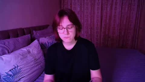 Snapshot of margaret_red chatting on February 18, 2026, 12:39 am Margaret online show from February 18, 2026, 12:39 am