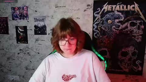 Snapshot of margaret_red chatting on April 24, 2026, 2:19 pm Margaret online show from April 24, 2026, 2:19 pm