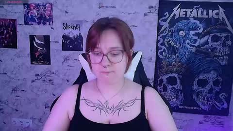Snapshot of margaret_red chatting on May 21, 2026, 3:19 pm Margaret online show from May 21, 2026, 3:19 pm