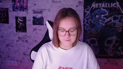 Snapshot of margaret_red chatting on May 26, 2026, 6:15 pm Margaret online show from May 26, 2026, 6:15 pm