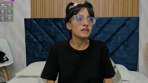 Snapshot of marge_lasander chatting on February 18, 2025, 1:32 am Aitana online show from February 18, 2025, 1:32 am