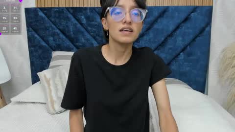Snapshot of marge_lasander chatting on February 18, 2025, 4:37 am Aitana online show from February 18, 2025, 4:37 am