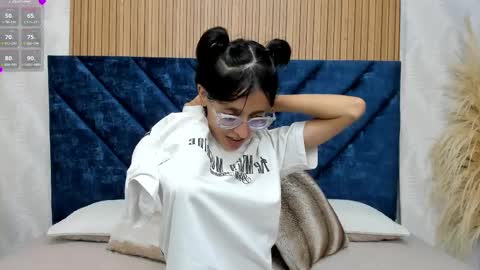 Snapshot of marge_lasander chatting on February 22, 2025, 1:33 am Aitana online show from February 22, 2025, 1:33 am