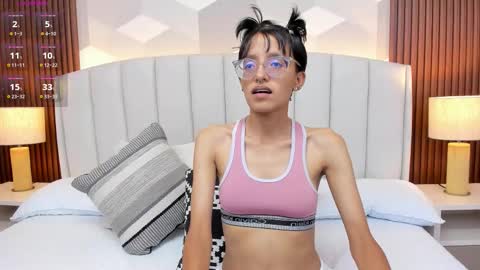 Snapshot of marge_lasander chatting on September 27, 2025, 1:43 am Aitana online show from September 27, 2025, 1:43 am