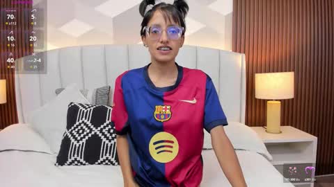 Snapshot of marge_lasander chatting on October 1, 2025, 1:44 am Aitana online show from October 1, 2025, 1:44 am