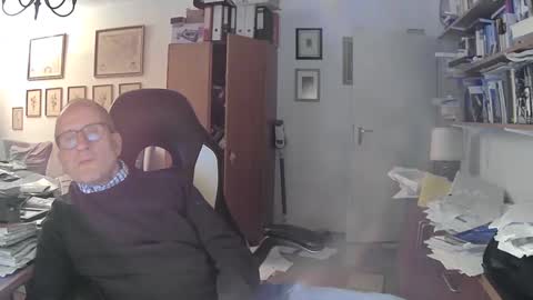 marginalie online show from March 5, 2025, 9:48 pm