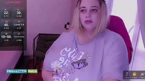 Snapshot of margo_curves chatting on January 2, 2025, 10:48 am Margosha online show from January 2, 2025, 10:48 am